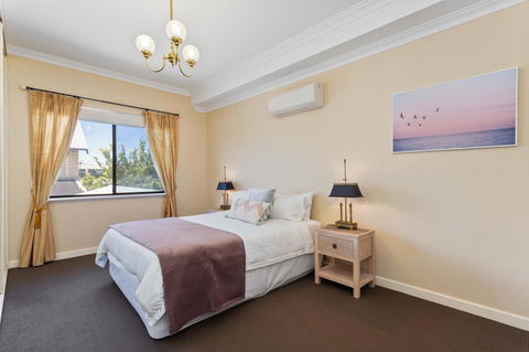 Swanview Ardross Shortstays - Sunshine Coast Guide 18
