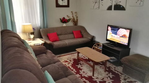 Affordable Inn - Sunshine Coast Guide 13