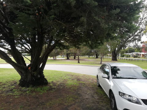Affordable Inn - Sunshine Coast Guide 25
