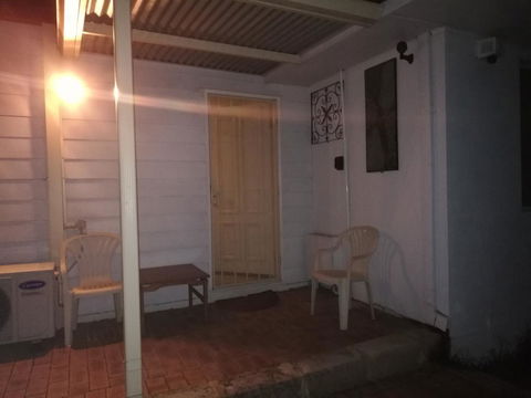 Affordable Inn - Sunshine Coast Guide 20