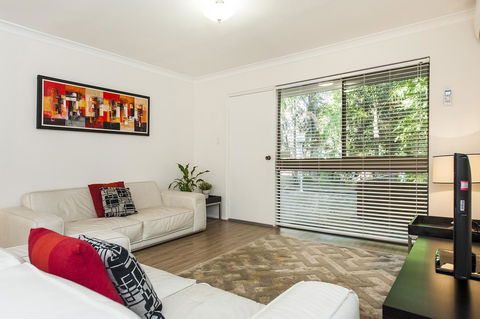 Forrest St - Sunshine Coast Guide 3