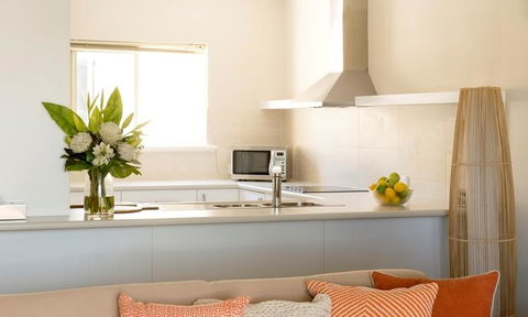 The Marina Hotel - Mindarie - Sunshine Coast Guide 19