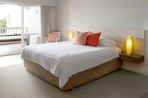 The Marina Hotel - Mindarie - Sunshine Coast Guide 5