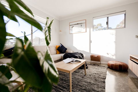 Ironstone Studio Margaret River - Sunshine Coast Guide 1