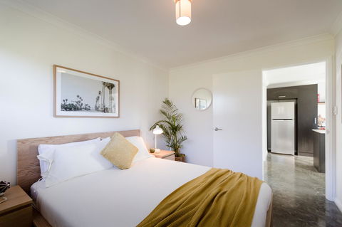 Ironstone Studio Margaret River - Sunshine Coast Guide 6