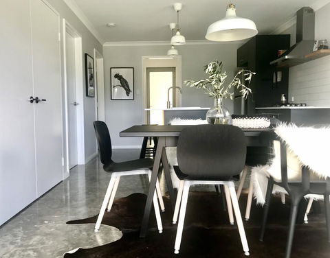 Ironstone Studio Margaret River - Sunshine Coast Guide 12
