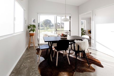 Ironstone Studio Margaret River - Sunshine Coast Guide 11