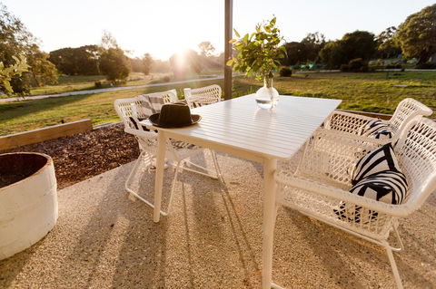 Ironstone Studio Margaret River - Sunshine Coast Guide 0