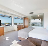 Quality Hotel Gateway Inn Devonport - Sunshine Coast Guide