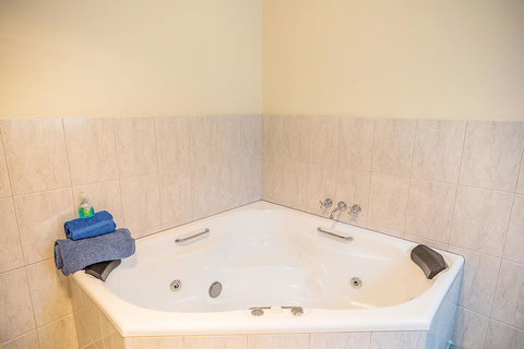 Queechy Motel - Sunshine Coast Guide 44