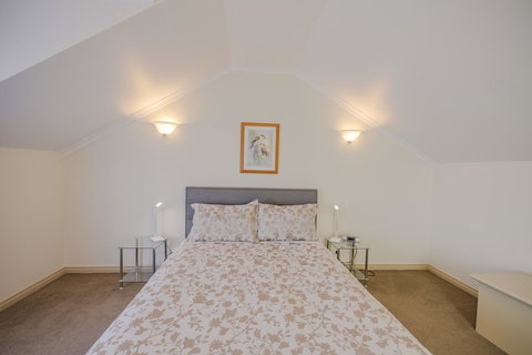 Queechy Motel - Sunshine Coast Guide 16