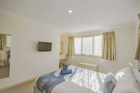 Queechy Motel - Sunshine Coast Guide 6