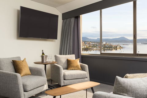 Wrest Point - Sunshine Coast Guide 5