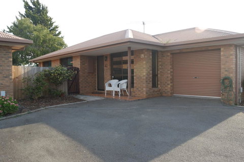 Modern 2 Bedroom Appartment - Sunshine Coast Guide 17