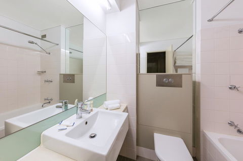 Best Western Plus Launceston - Sunshine Coast Guide 10