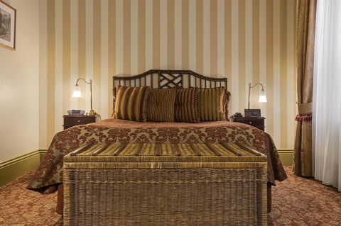 Hadley\'s Orient Hotel - Sunshine Coast Guide 30