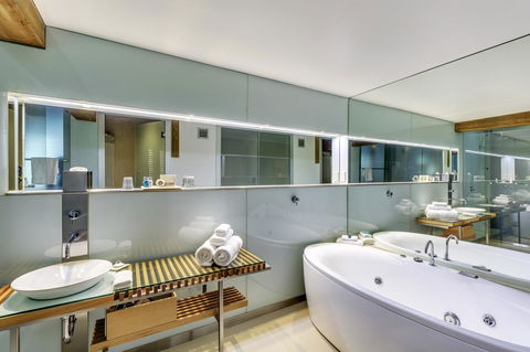 The Henry Jones Art Hotel - Sunshine Coast Guide 20