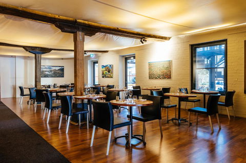 The Henry Jones Art Hotel - Sunshine Coast Guide 33
