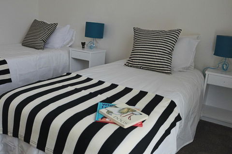 Sisters Beach Paradise - Sunshine Coast Guide 3