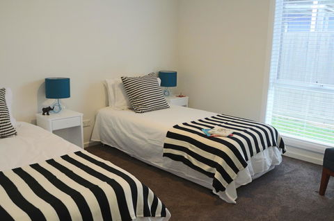 Sisters Beach Paradise - Sunshine Coast Guide 8