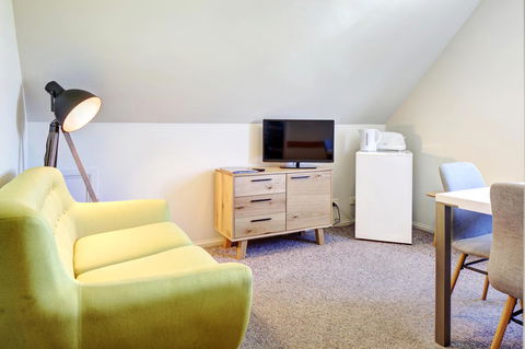 The Richmond Arms Hotel - Sunshine Coast Guide 5