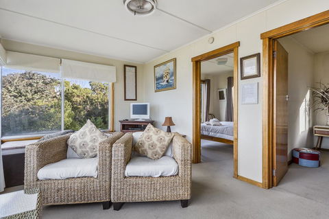 Summertime Cottage - Sunshine Coast Guide 21