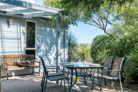 Freycinet Panorama - Sunshine Coast Guide 4