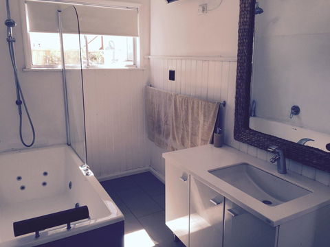 The Ultimate Beach House - Sunshine Coast Guide 22