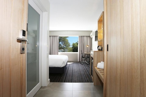 Mercure Launceston - Sunshine Coast Guide 11