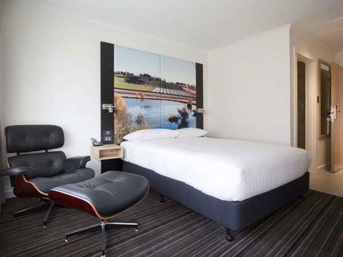Mercure Launceston - Sunshine Coast Guide 43