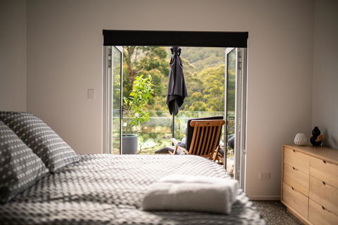 Adventure Bay Retreat Bruny Island - Sunshine Coast Guide 33