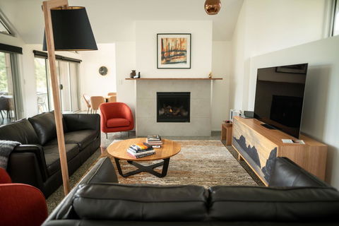 Adventure Bay Retreat Bruny Island - Sunshine Coast Guide 36