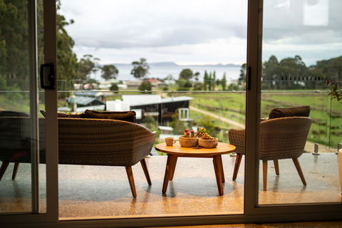 Adventure Bay Retreat Bruny Island - Sunshine Coast Guide 42