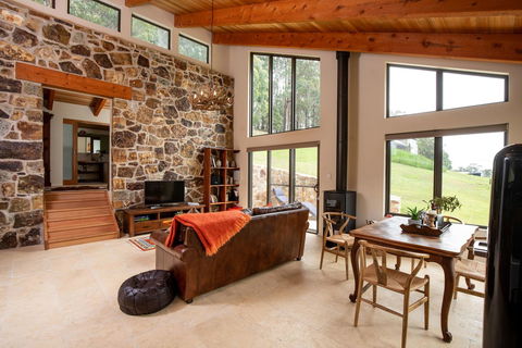 Adventure Bay Retreat Bruny Island - Sunshine Coast Guide 8