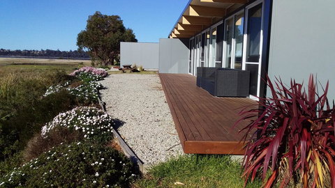 Pelican Point Sanctuary - Sunshine Coast Guide 5