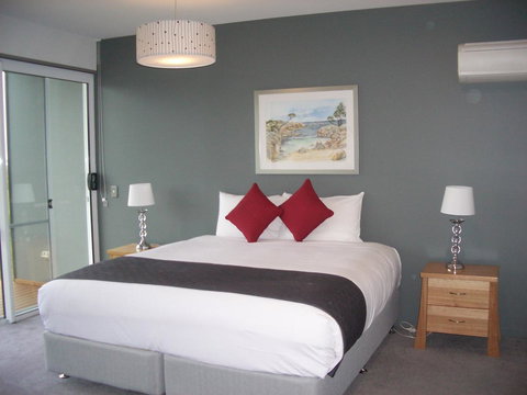 Pelican Point Sanctuary - Sunshine Coast Guide 33