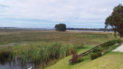 Pelican Point Sanctuary - Sunshine Coast Guide 22