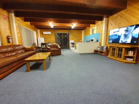 Roland B&B - Sunshine Coast Guide 36