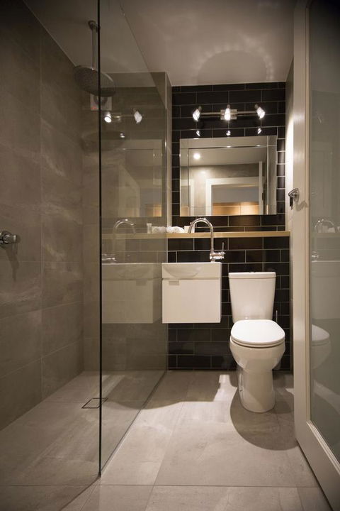 Hotel Launceston - Sunshine Coast Guide 3