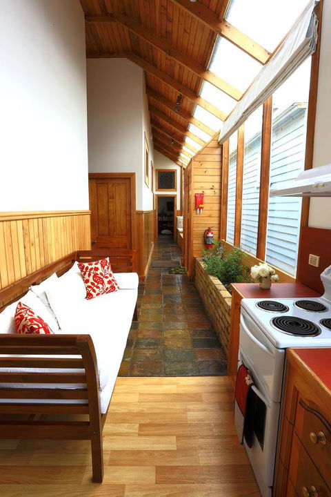 @ The Beach & Not Quite @ The Beach Holiday Cottages - Stanley - Sunshine Coast Guide 11