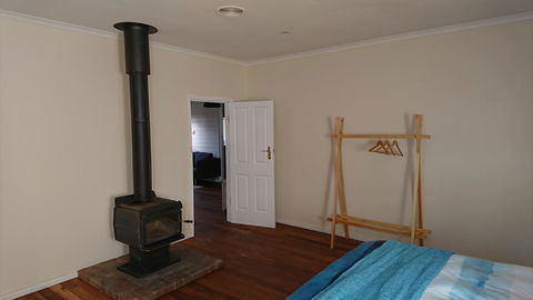 Glengarry Farm Stay BnB - Sunshine Coast Guide 3