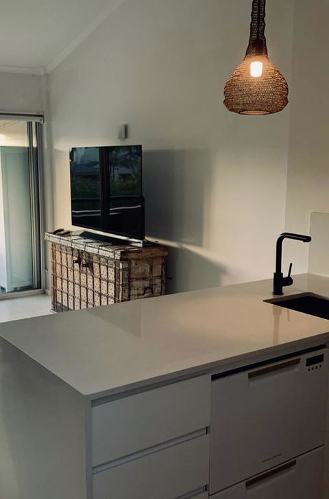 Noosa Parade Holiday Inn - Sunshine Coast Guide 3