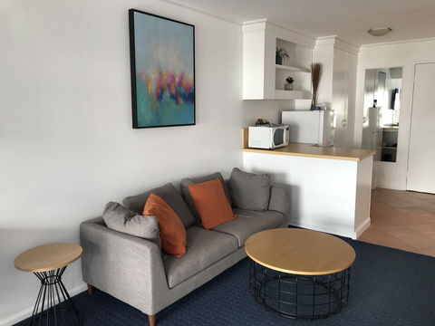 North Pier Hotel - Sunshine Coast Guide 1