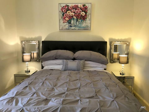 Northeys Apartment - Sunshine Coast Guide 0