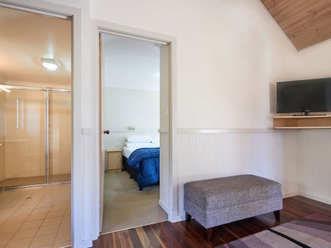 NRMA Bathurst Panorama Holiday Park - Sunshine Coast Guide 3