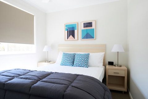 NRMA Bathurst Panorama Holiday Park - Sunshine Coast Guide 0
