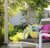 Ocean Breeze - Sunshine Coast Guide