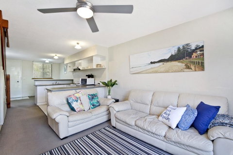 Ocean Terrace 6 67 Pacific Drive - Sunshine Coast Guide 1