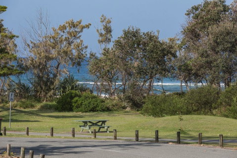 Oceanfront Beach House On Marine Parade - Sunshine Coast Guide 2