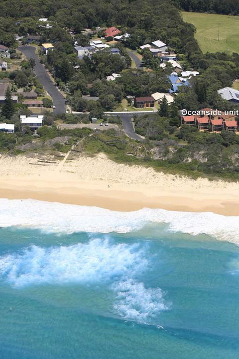 OCEANSIDE 21 - Sunshine Coast Guide 3